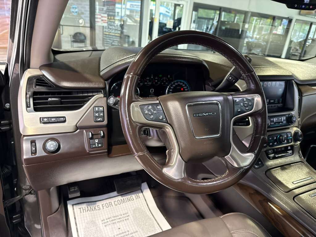 Used 2019 GMC Yukon Denali w/ Open Road Package RWD image 30