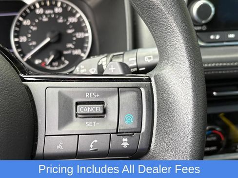 Used 2023 Nissan Rogue SV AWD/4WD image 13