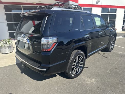 Used 2016 Toyota 4Runner Limited AWD/4WD image 8