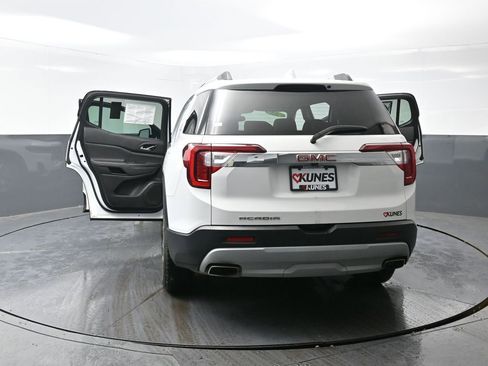 Used 2023 GMC Acadia SLT image 54