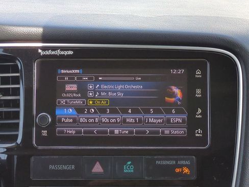 Used 2017 Mitsubishi Outlander GT AWD/4WD image 14