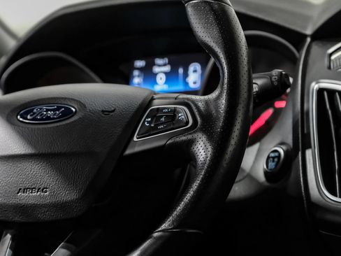Used 2017 Ford Focus ST FWD image 21