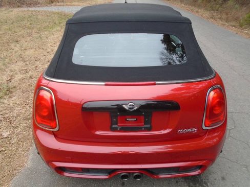 Used 2017 MINI Cooper S image 29