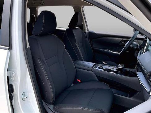Certified 2026 Nissan Rogue S AWD/4WD image 9