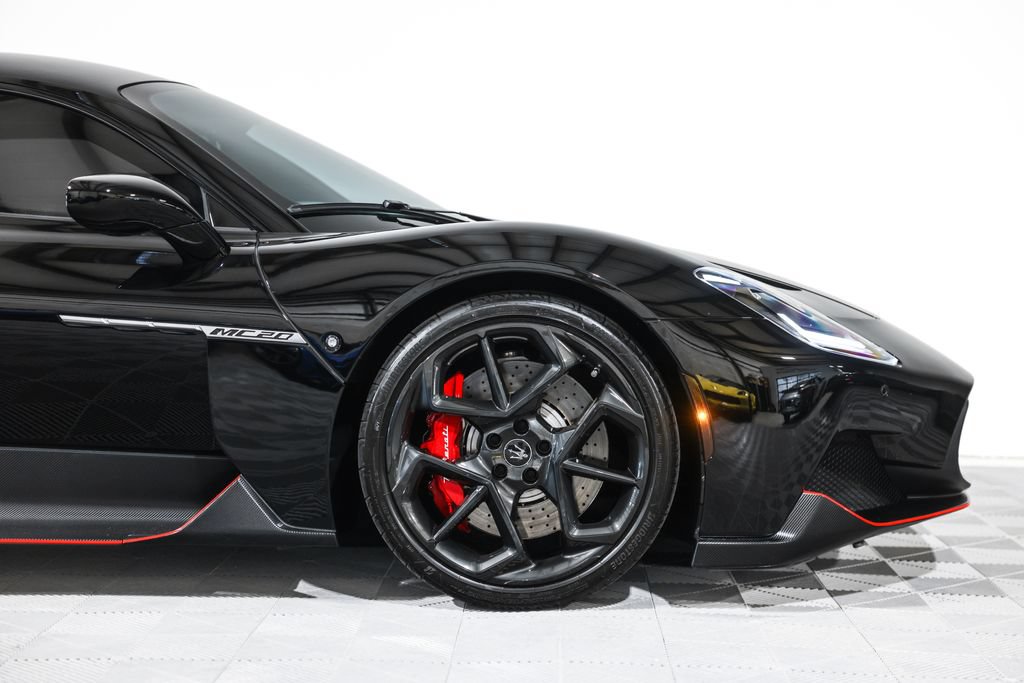 Used 2022 Maserati MC20 Coupe RWD image 3
