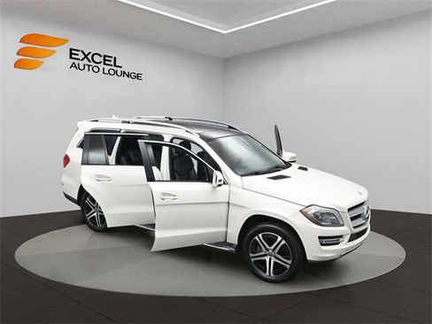 Used 2016 Mercedes-Benz GL 450 4MATIC w/ Premium I Package image 57