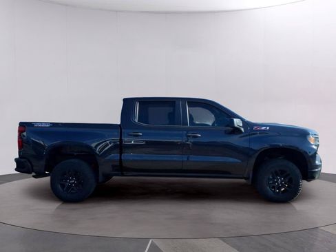 Used 2022 Chevrolet Silverado 1500 Custom Trail Boss AWD/4WD image 6