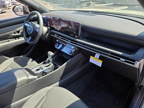 New 2025 Hyundai Santa Cruz SEL image 9