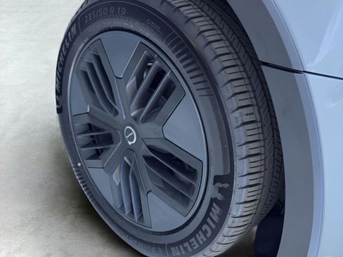 New 2026 Volvo EX30 Cross Country Ultra image 24