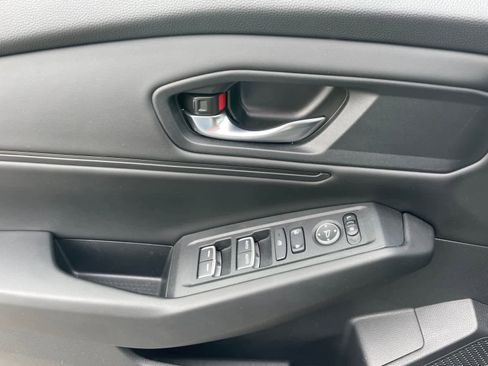Used 2023 Honda Accord EX image 11