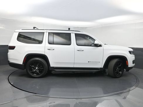 Used 2022 Jeep Wagoneer Series II RWD image 51