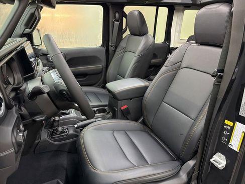 New 2026 Jeep Wrangler Sahara image 31