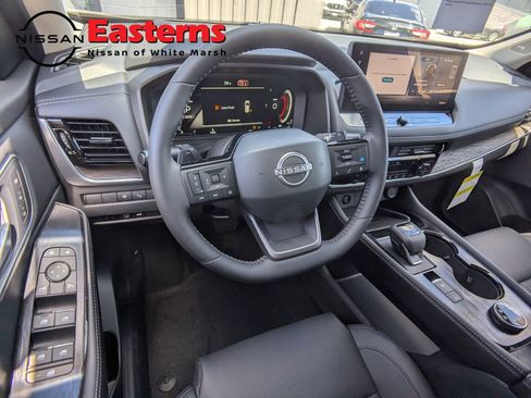 New 2026 Nissan Rogue Platinum image 12