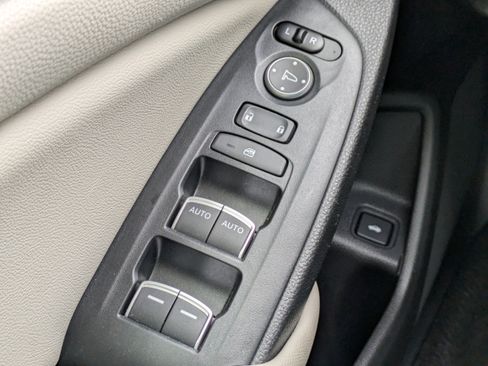 Used 2020 Honda Accord EX image 31