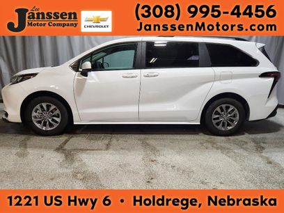 Used 2025 Toyota Sienna LE