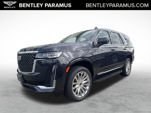 Used 2023 Cadillac Escalade Premium Luxury image 1