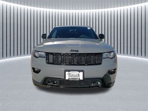 Used 2019 Jeep Grand Cherokee Laredo image 8