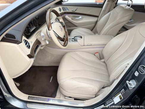 Used 2017 Mercedes-Benz S 550 4MATIC Sedan w/ Premium Package image 21