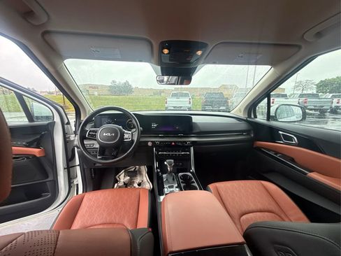 Used 2024 Kia Carnival SX FWD image 25