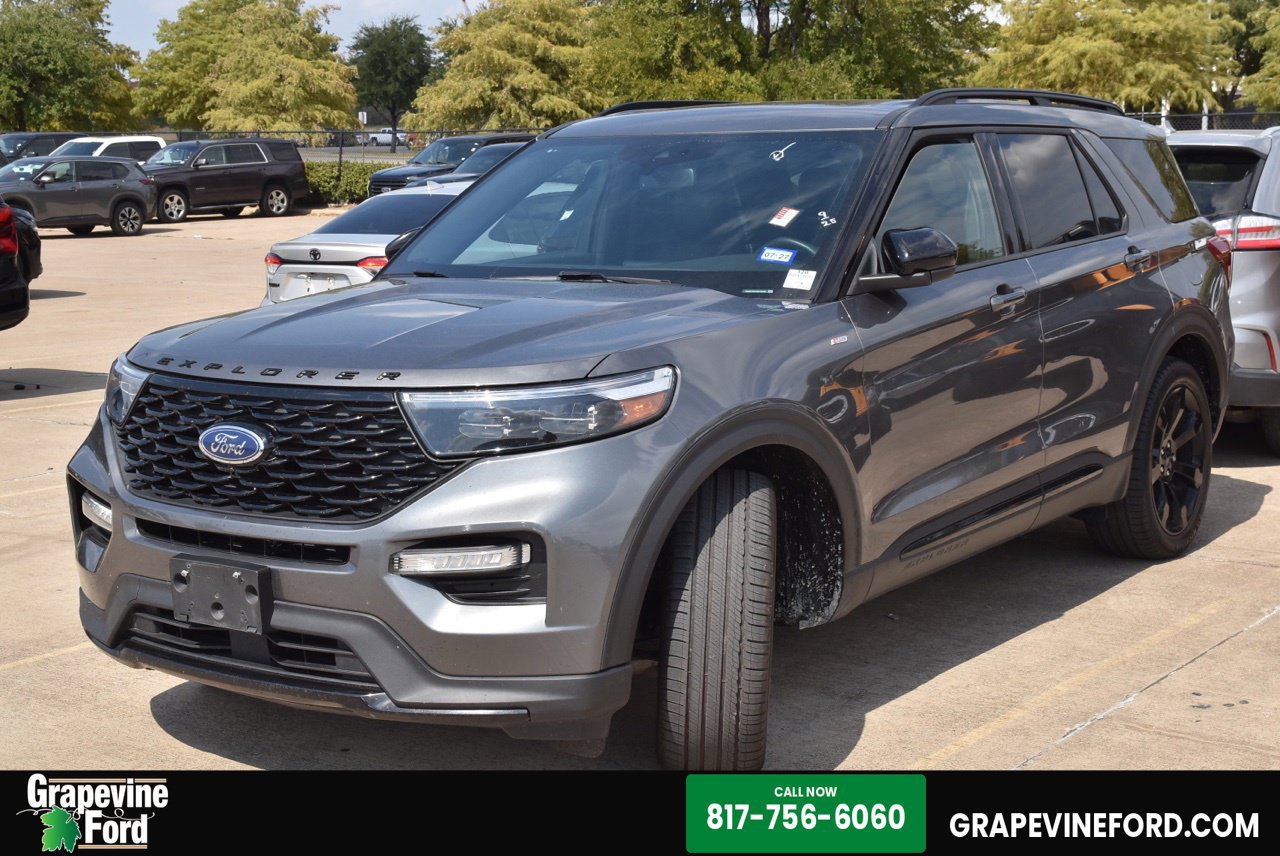 Used 2024 Ford Explorer ST-Line w/ Class IV Trailer Tow Package RWD image 1
