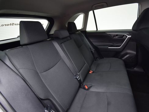 Used 2024 Toyota RAV4 LE image 23