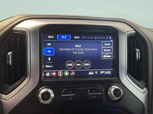 Used 2019 GMC Sierra 1500 SLT w/ X31 Off-Road Package AWD/4WD image 15