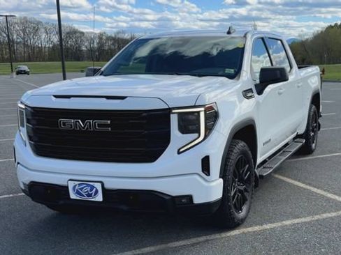Used 2022 GMC Sierra 1500 Elevation AWD/4WD image 3