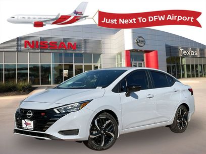 New 2025 Nissan Versa SR w/ Trunk Package