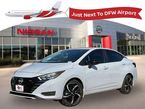 New 2025 Nissan Versa SR w/ Trunk Package image 1