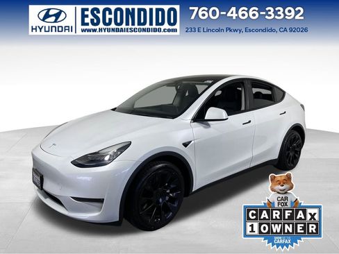 Used 2023 Tesla Model Y Long Range AWD/4WD image 1