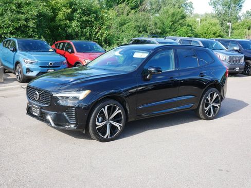 Certified 2024 Volvo XC60 B5 Ultimate w/ Climate Package AWD/4WD image 3