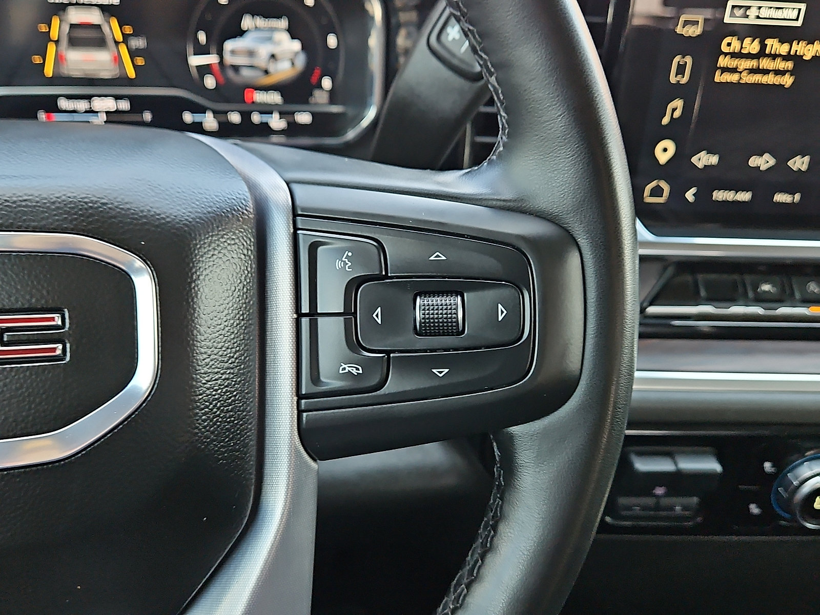 Used 2025 GMC Sierra 1500 SLT RWD image 16