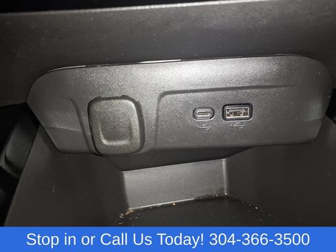 Used 2025 Chevrolet Trax RS FWD image 22