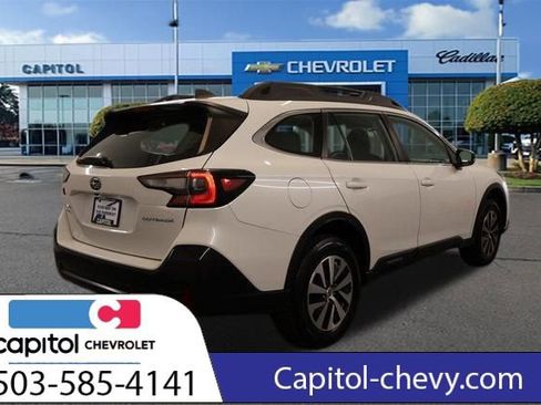 Used 2022 Subaru Outback AWD/4WD image 2