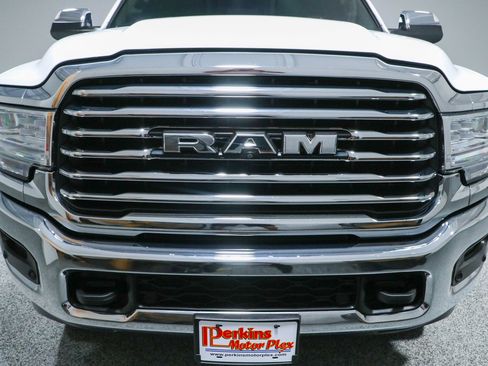 Used 2022 RAM 2500 Limited AWD/4WD image 4