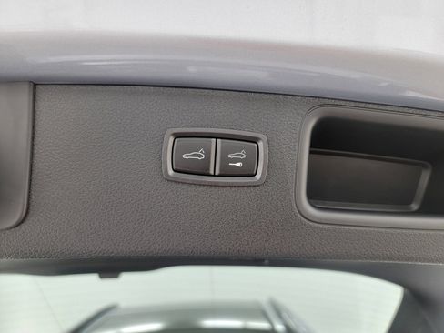 New 2025 Porsche Macan S image 14