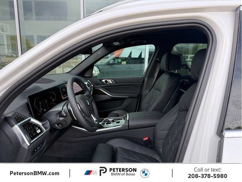 New 2026 BMW X5 xDrive40i AWD/4WD image 13