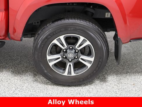 Certified 2019 Toyota Tacoma TRD Sport image 10