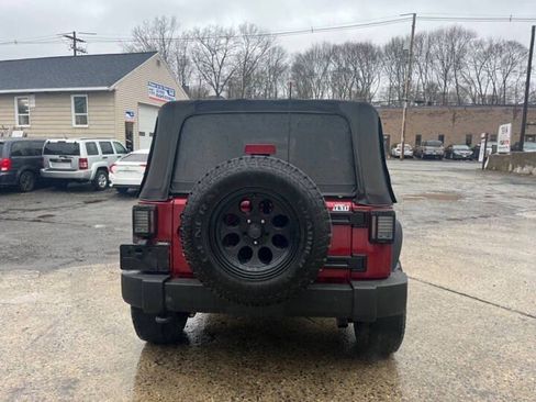 Used 2013 Jeep Wrangler Sport AWD/4WD image 7