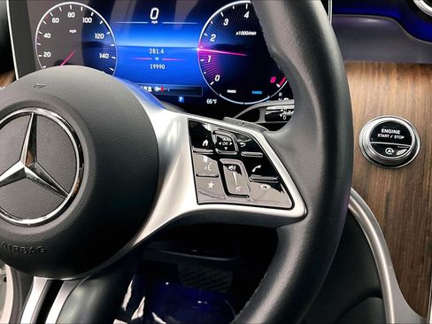 Certified 2023 Mercedes-Benz GLC 300 image 22