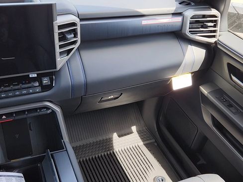 New 2026 Toyota Tundra Platinum AWD/4WD image 6