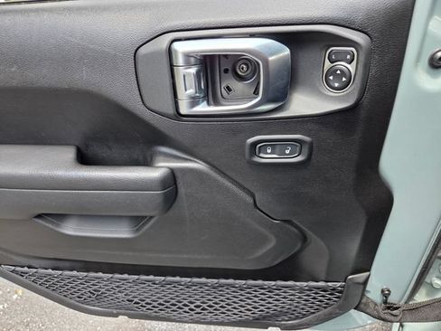 Used 2023 Jeep Wrangler Unlimited Sport AWD/4WD image 27