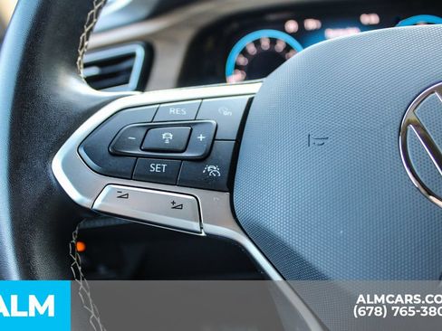 Used 2025 Volkswagen Atlas SE FWD image 27