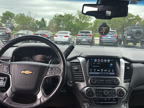 Used 2017 Chevrolet Tahoe Premier RWD image 12
