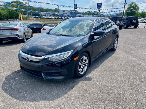 Used 2018 Honda Civic LX image 3