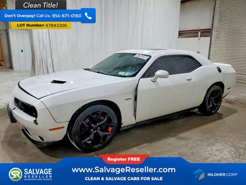 Used 2015 Dodge Challenger R/T Plus RWD image 1