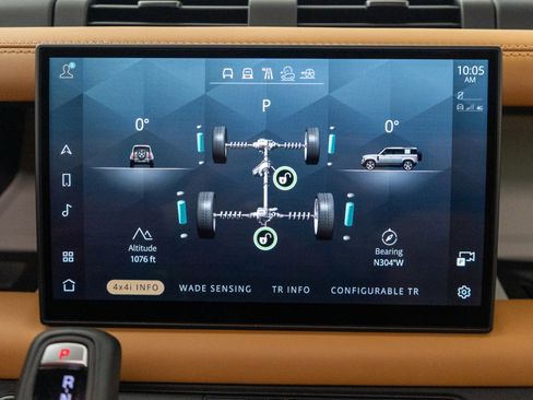 Used 2024 Land Rover Defender 110 SE image 30