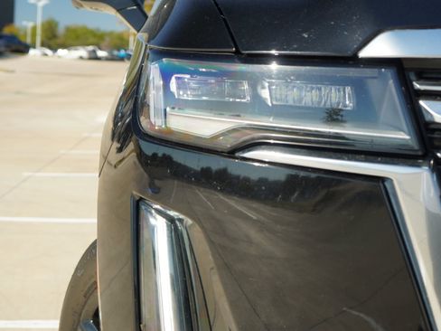 Used 2023 Cadillac Escalade Premium Luxury Platinum image 2