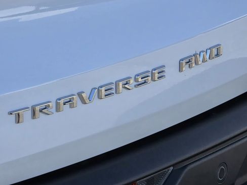New 2025 Chevrolet Traverse LT w/ Driver Confidence Package image 13