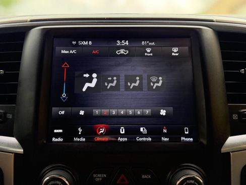 Used 2018 RAM 1500 Big Horn AWD/4WD image 36